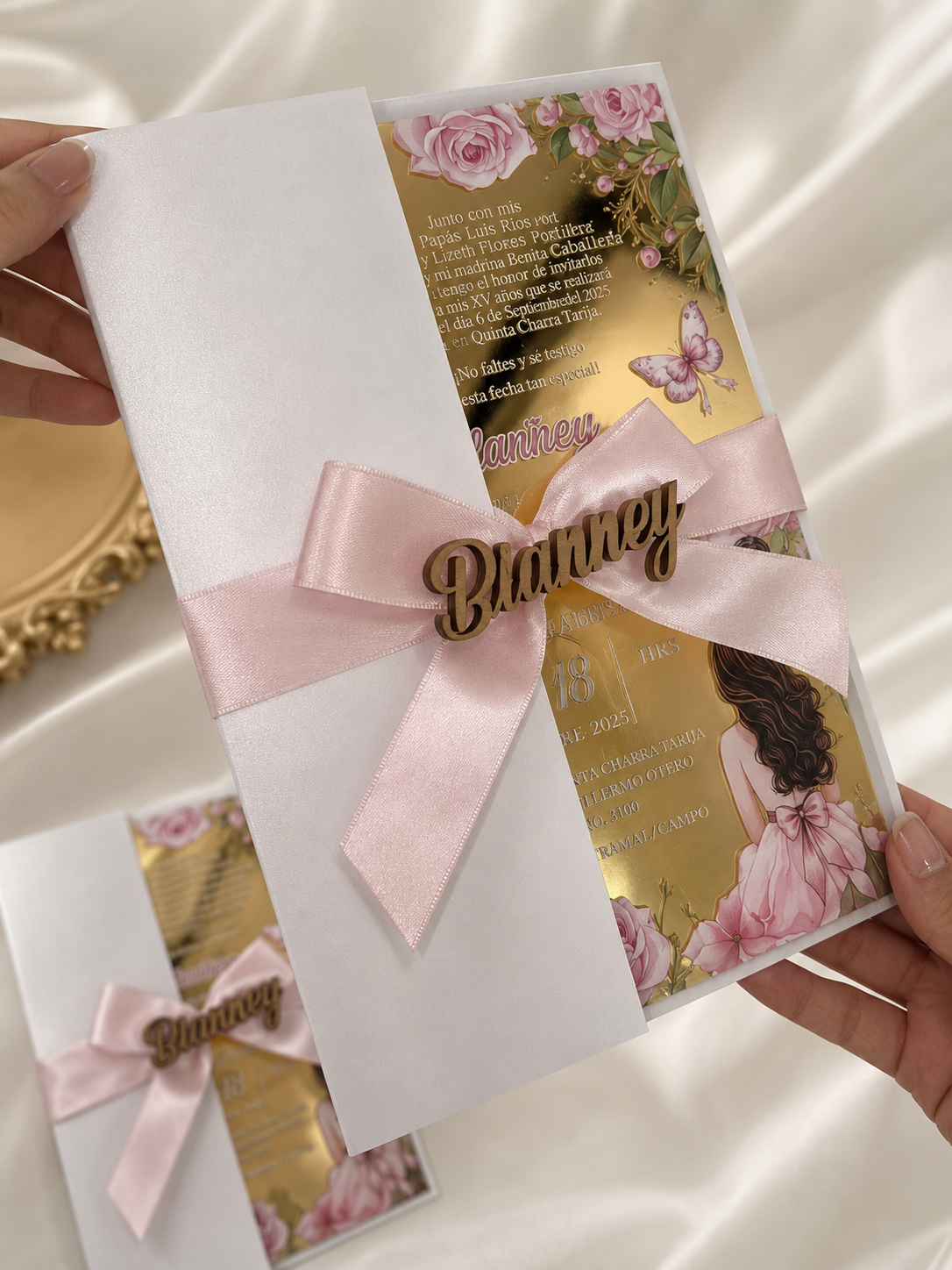 Invitación acrílico espejado quinceañera 2